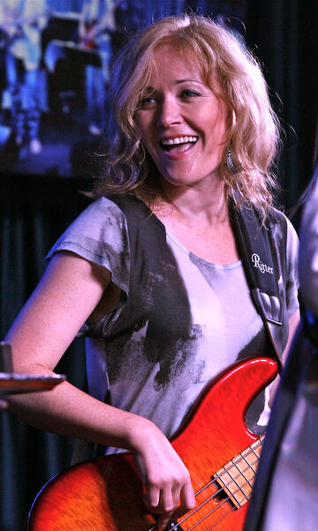 Nicki Parrott